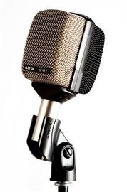 AKG D12 E